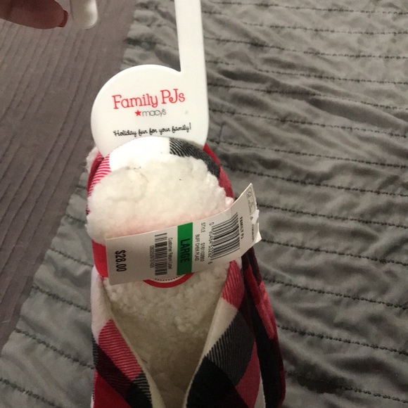 Family PJ slippers from Macy’s - Picture 4 of 9